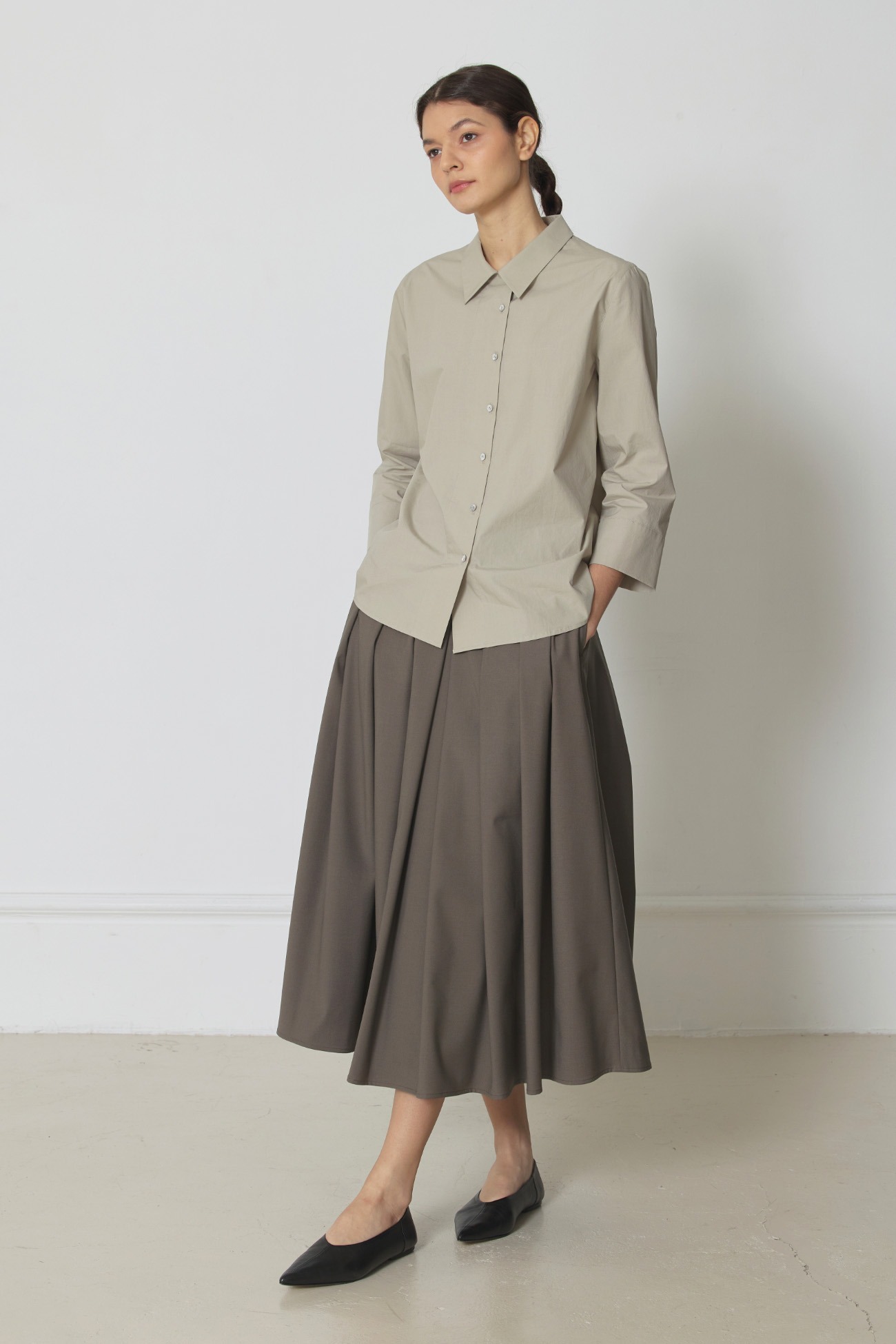 Nouveau classic skirt soft khaki