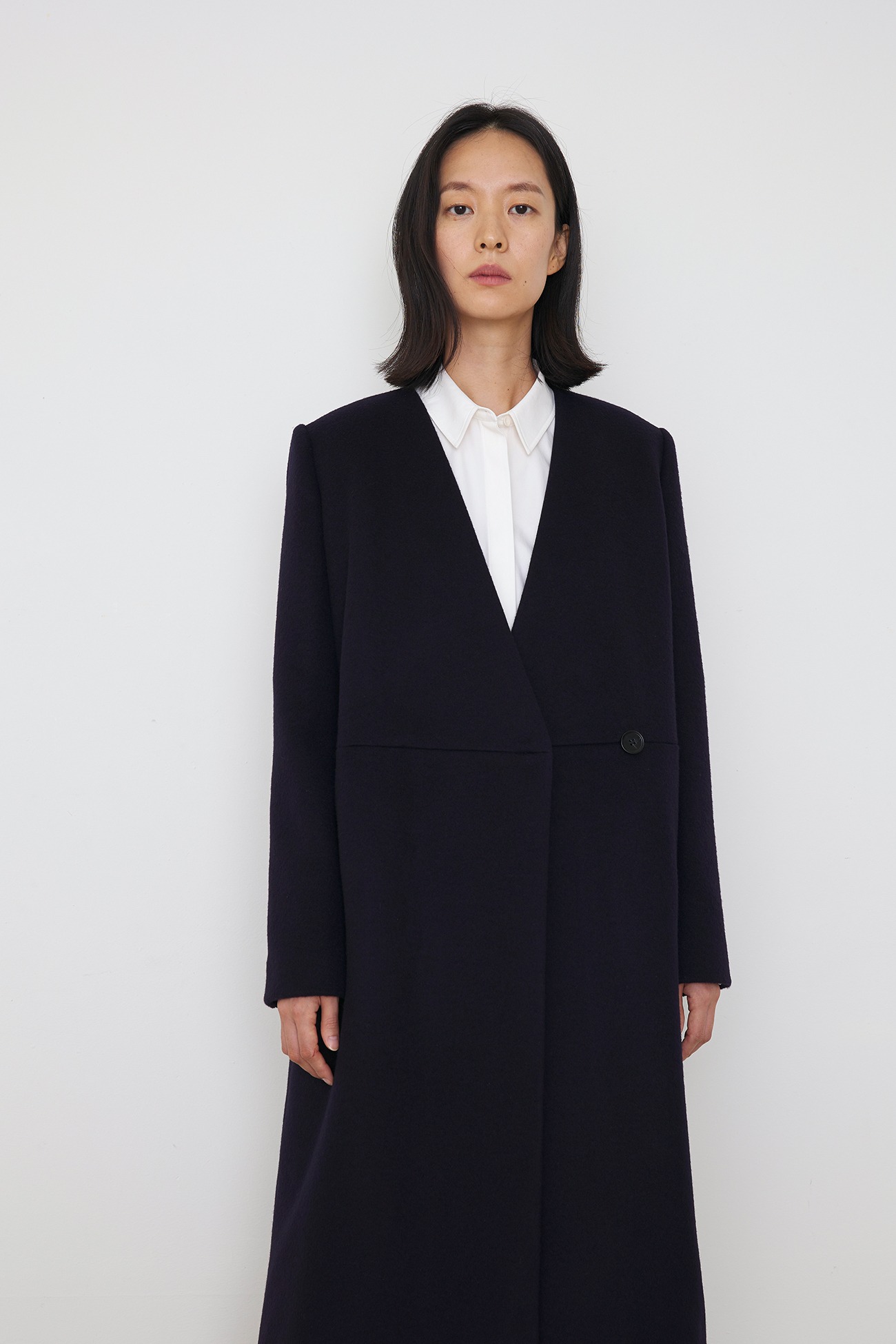 Tokyo-navy wool coat